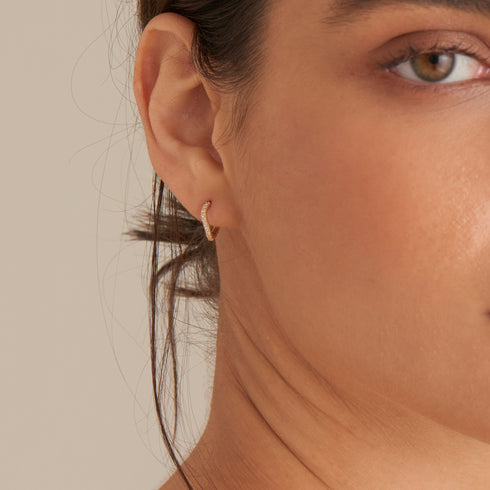 14kt Gold Magma Diamond Huggie Hoop Earrings