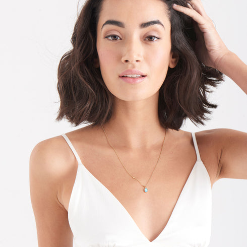 Turquoise Pendant Gold Necklace.