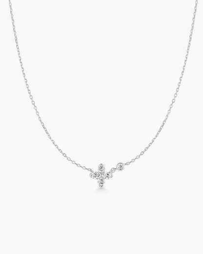 Silver Sparkling Lucky Clover Necklace