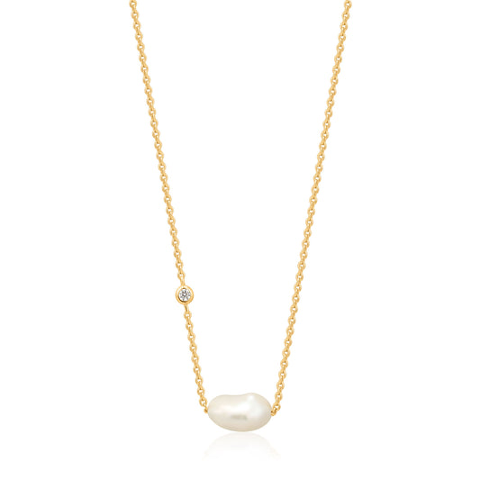 Gold pearl necklace