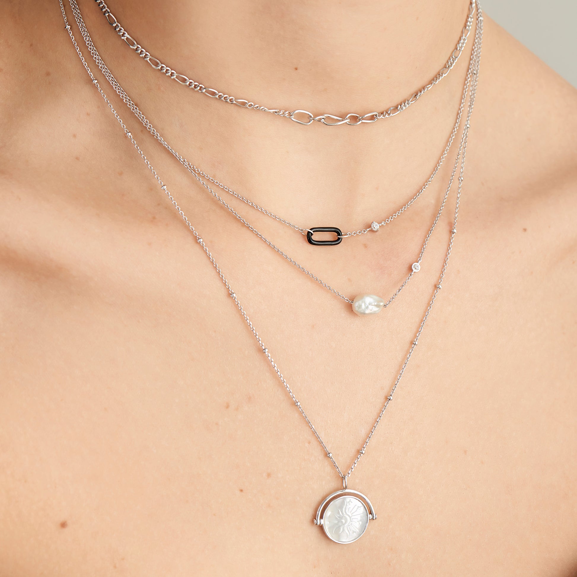 pearl-necklace-pendant